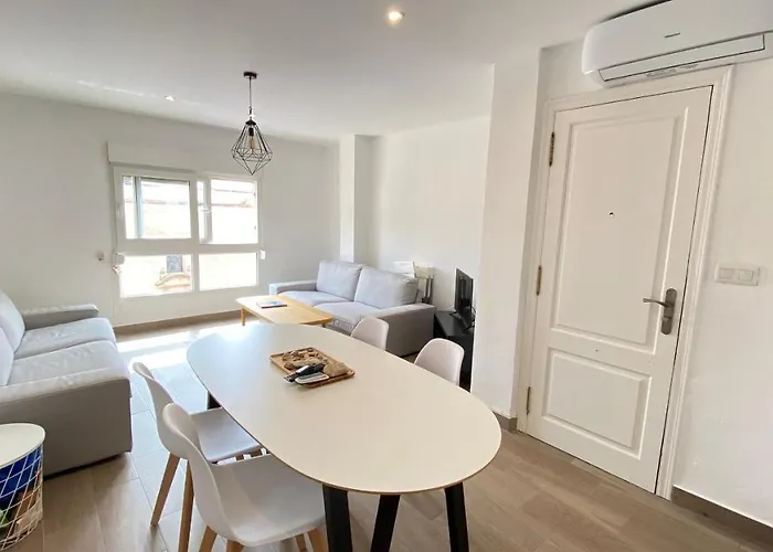 Constitucion El Conserje * Dénia